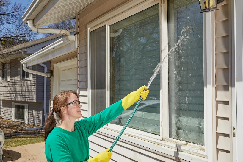 Residential Window Washing for a Brighter, Cleaner Home