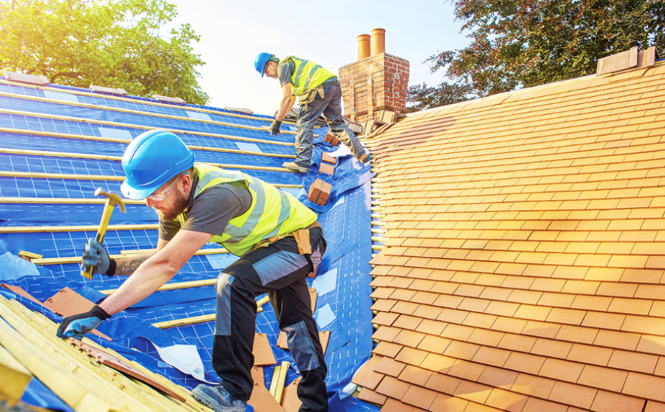 What Homeowners Should Know Before Starting a Roof Replacement Project